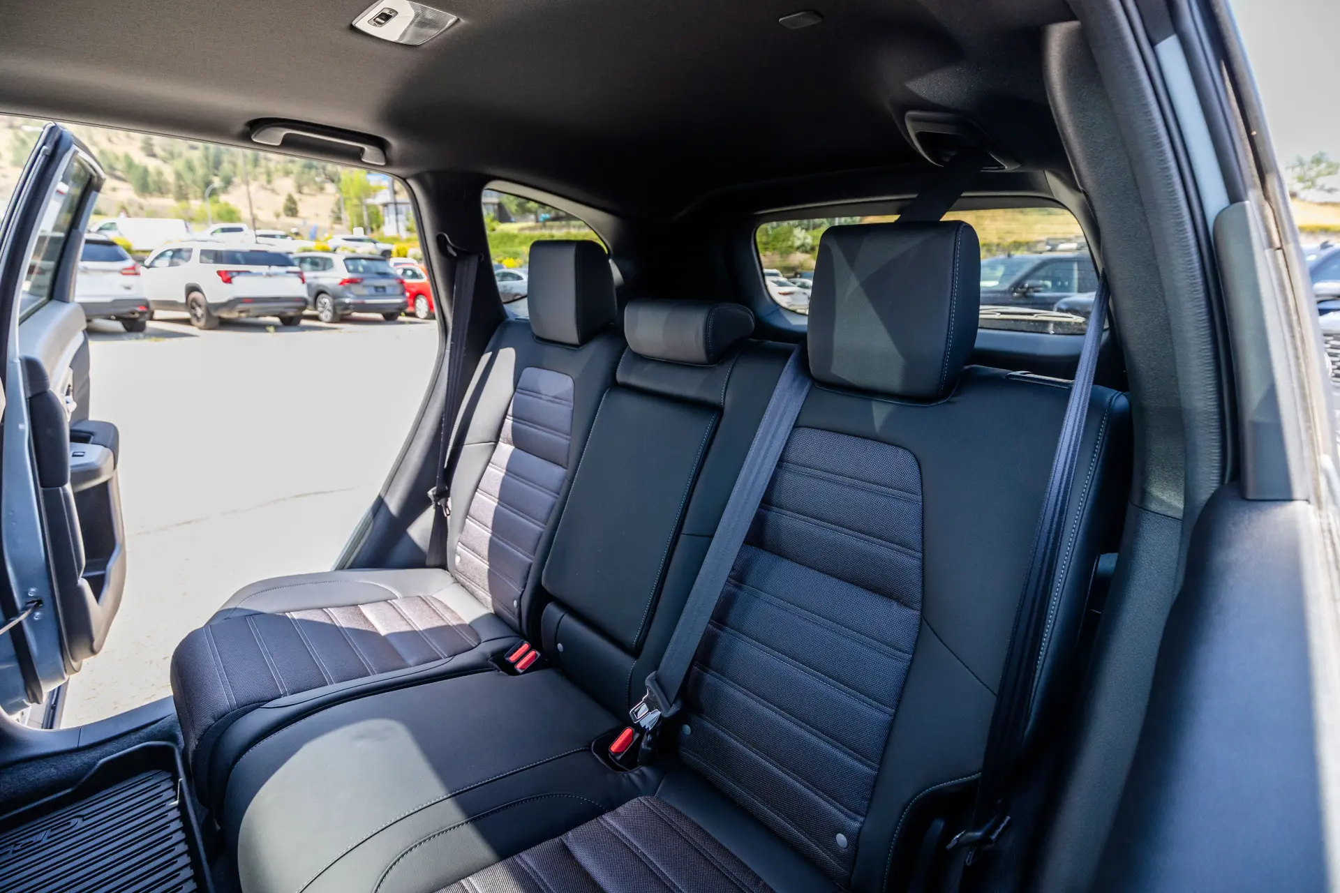
								2022 Honda CR-V Sport full									