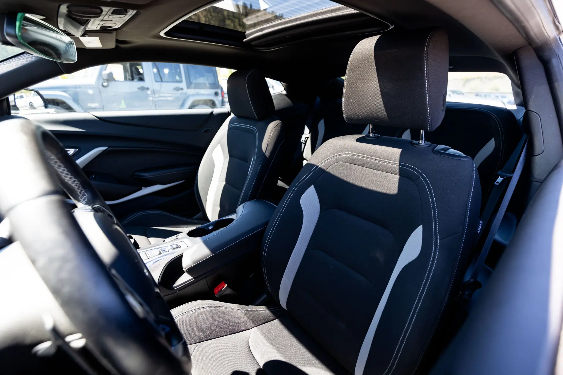
								2023 Chevrolet Camaro LT1 full									