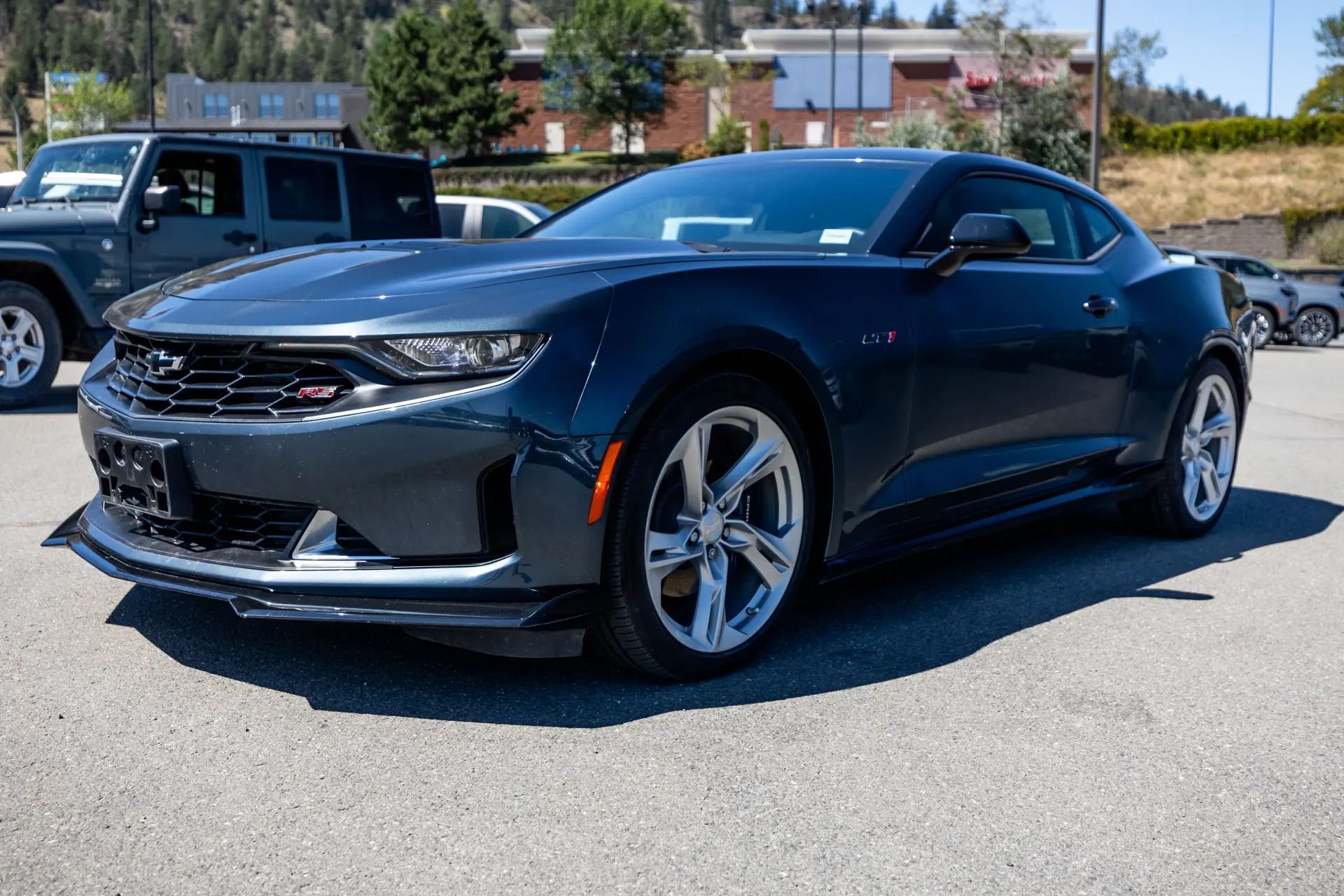 
								2023 Chevrolet Camaro LT1 full									