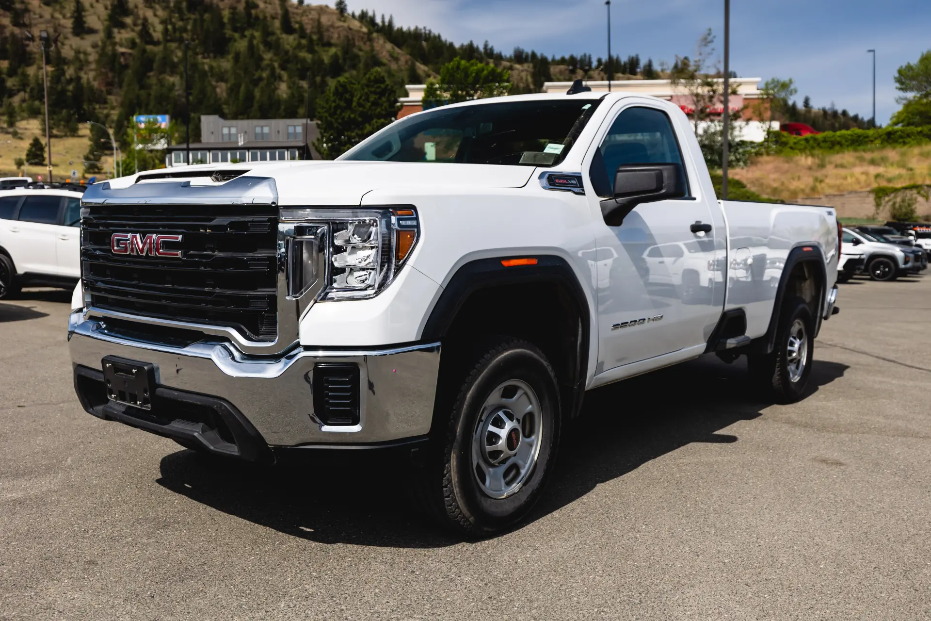 
								2022 GMC Sierra 2500HD Pro full									