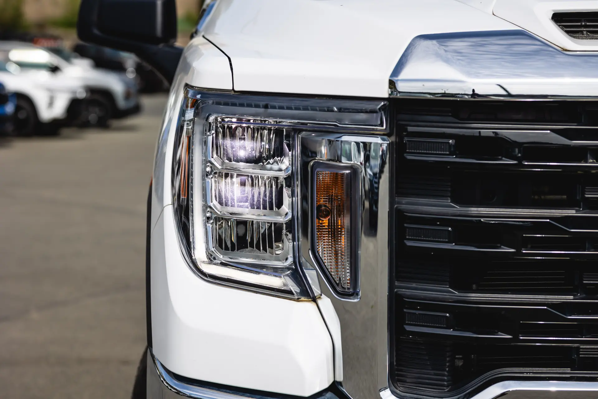 
								2022 GMC Sierra 2500HD Pro full									